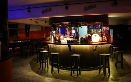 Descubre la vida nocturna en Pinamar: los mejores bares y discotecas